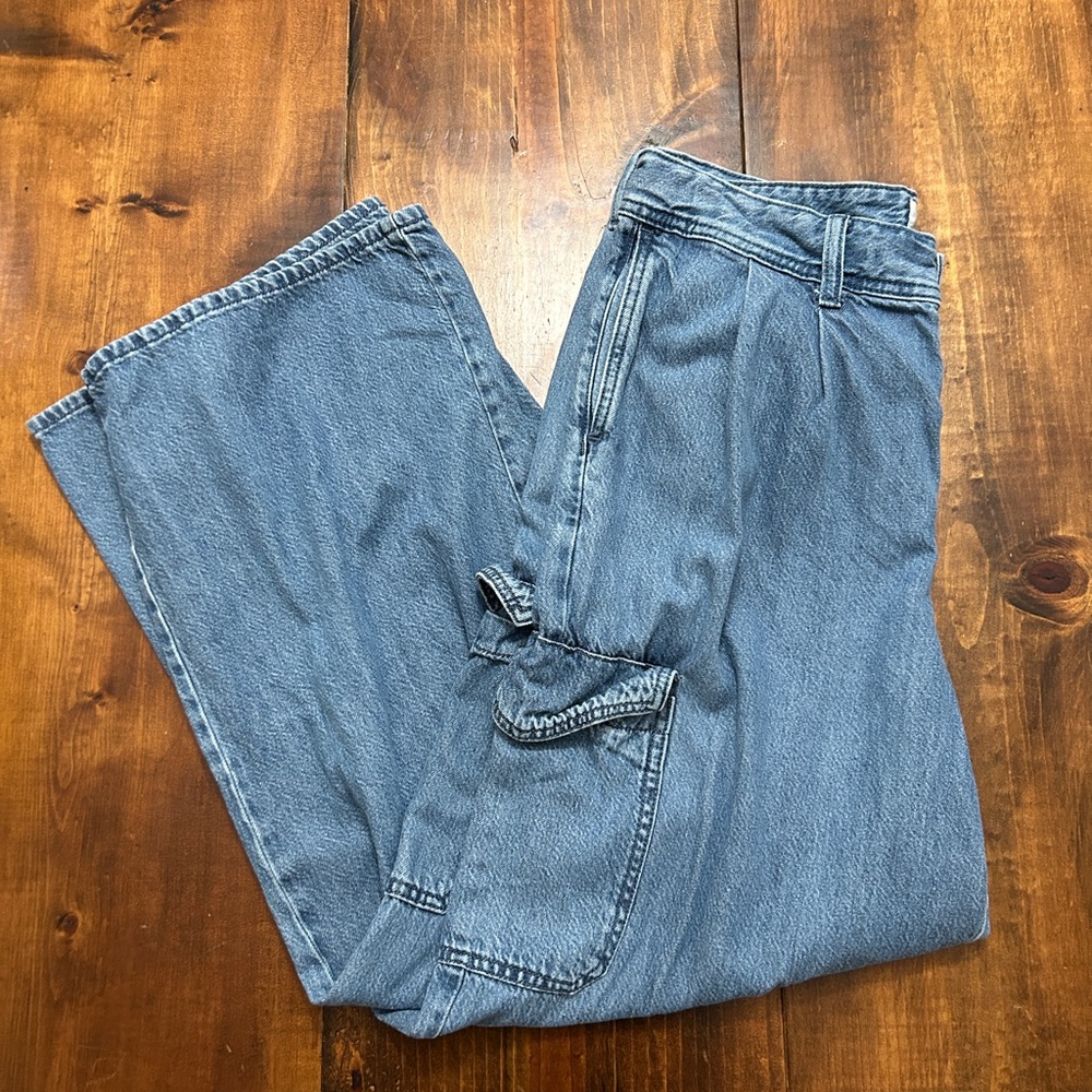 Universal Thread Blue Denim Cargo Jeans Size 12 with Pockets Womens Pants